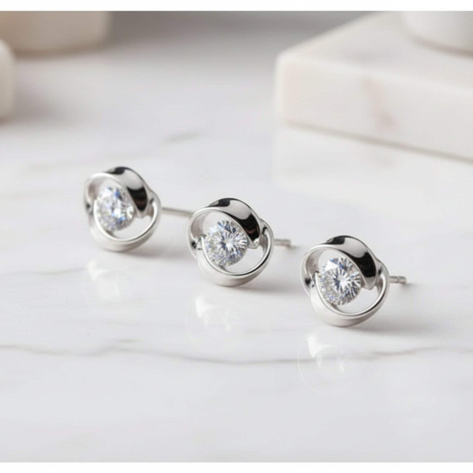Women’s Silver Retro Earrings – Vintage Style Dangle Jewelry for Everyday & Part