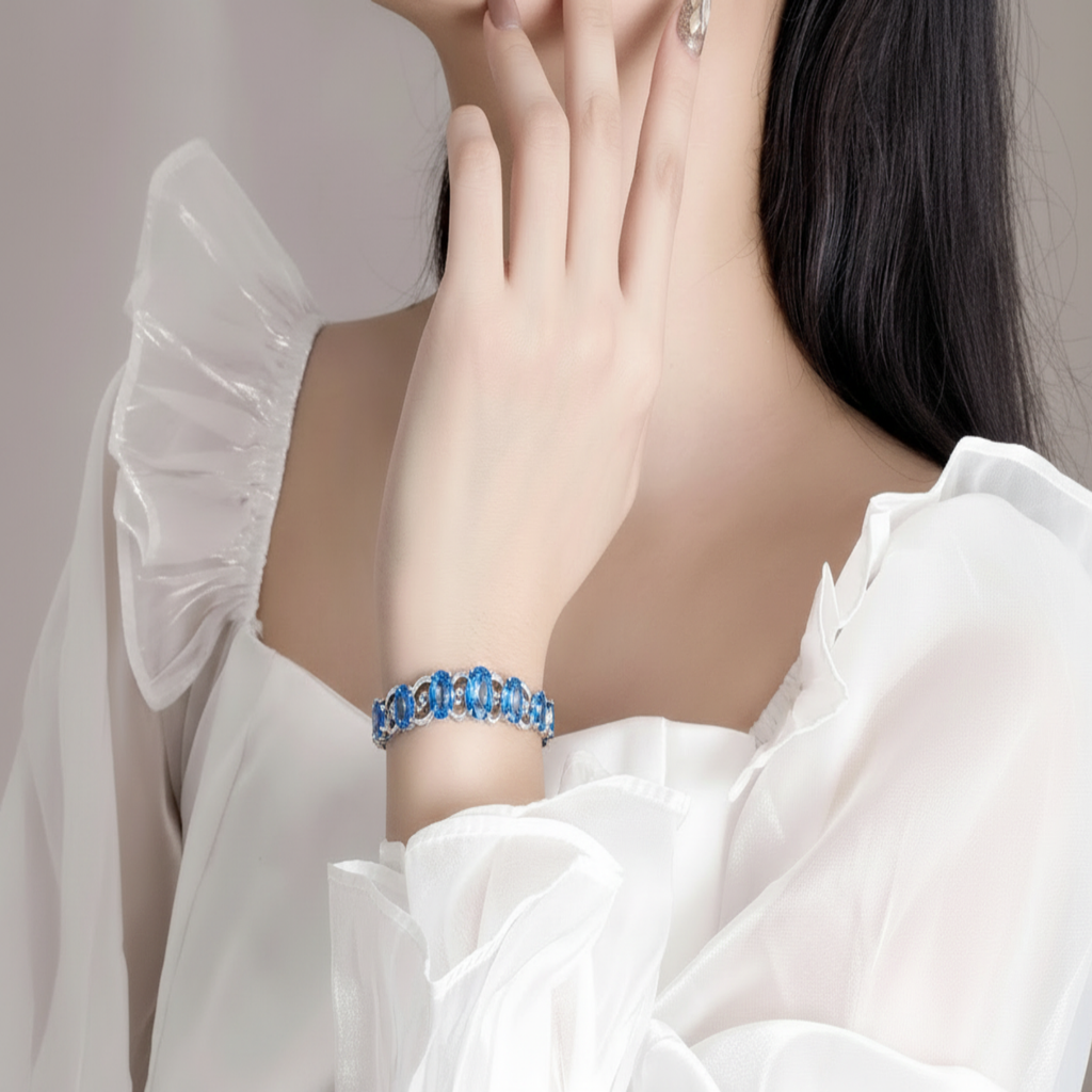 Elegant Silver Heart Bracelet – Sparkling Blue Crystal Charm Jewelry, Adjustable