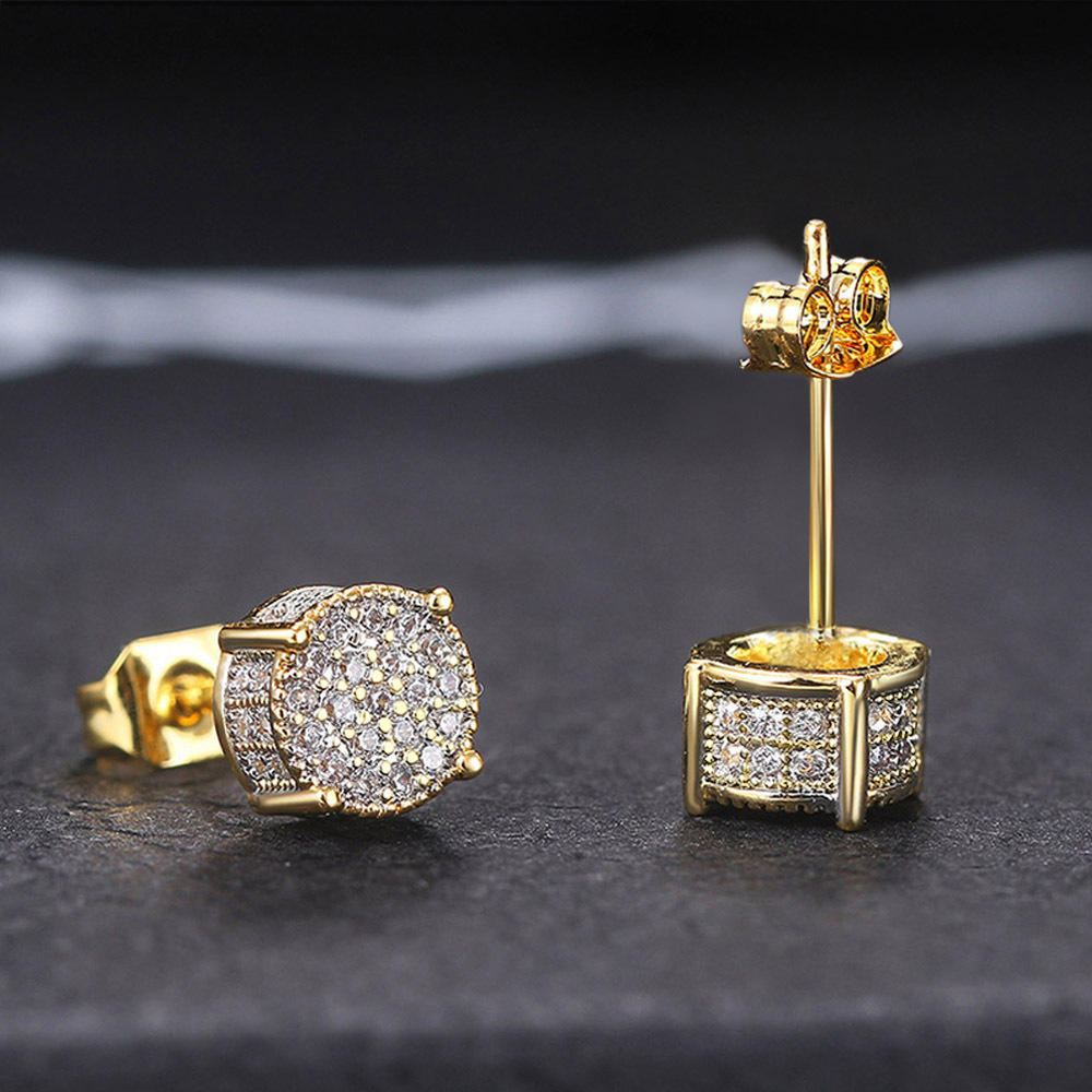 Round Diamond Stud Earrings