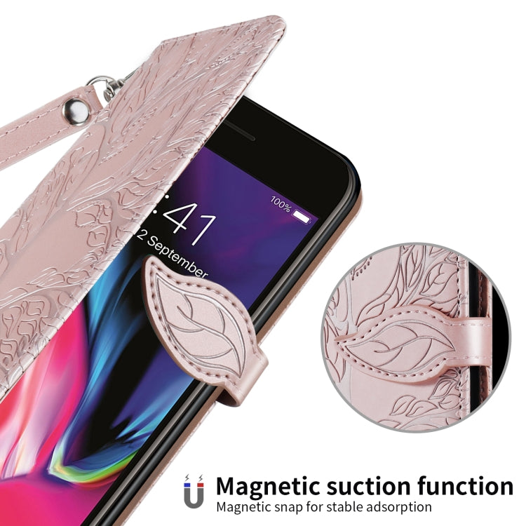 Lederhülle im Querformat mit Prägemuster "Lebensbaum", Halterung, Kartenfach, Brieftaschenfunktion, Bilderrahmen & Trageband, für iPhone 6 & 6s, für iPhone 6 Plus & 6s Plus, für iPhone 8 & 7, für iPhone 8 Plus & 7 Plus