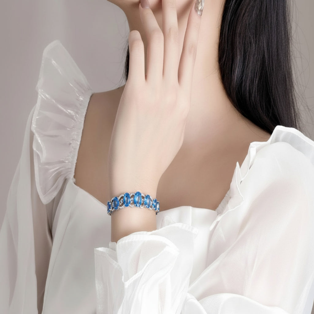 Elegant Silver Heart Bracelet – Sparkling Blue Crystal Charm Jewelry, Adjustable Gift for Women & Teens