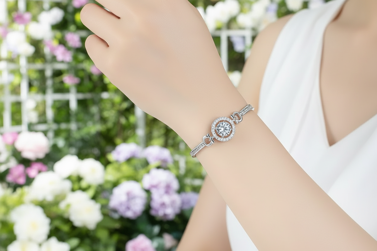 Women’s Silver Halo Crystal Bracelet – Elegant Sparkling Jewelry, Perfect Gift for Her