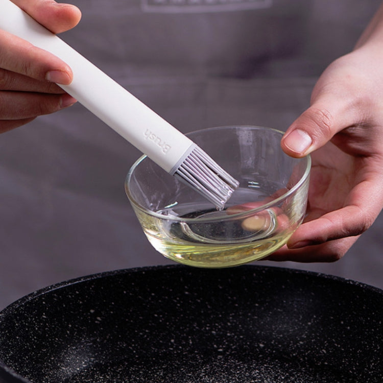 Kitchen Brush Removable Silicone Oil Brush Baking Barbecue Brush Oil Tool Random Color Delivery