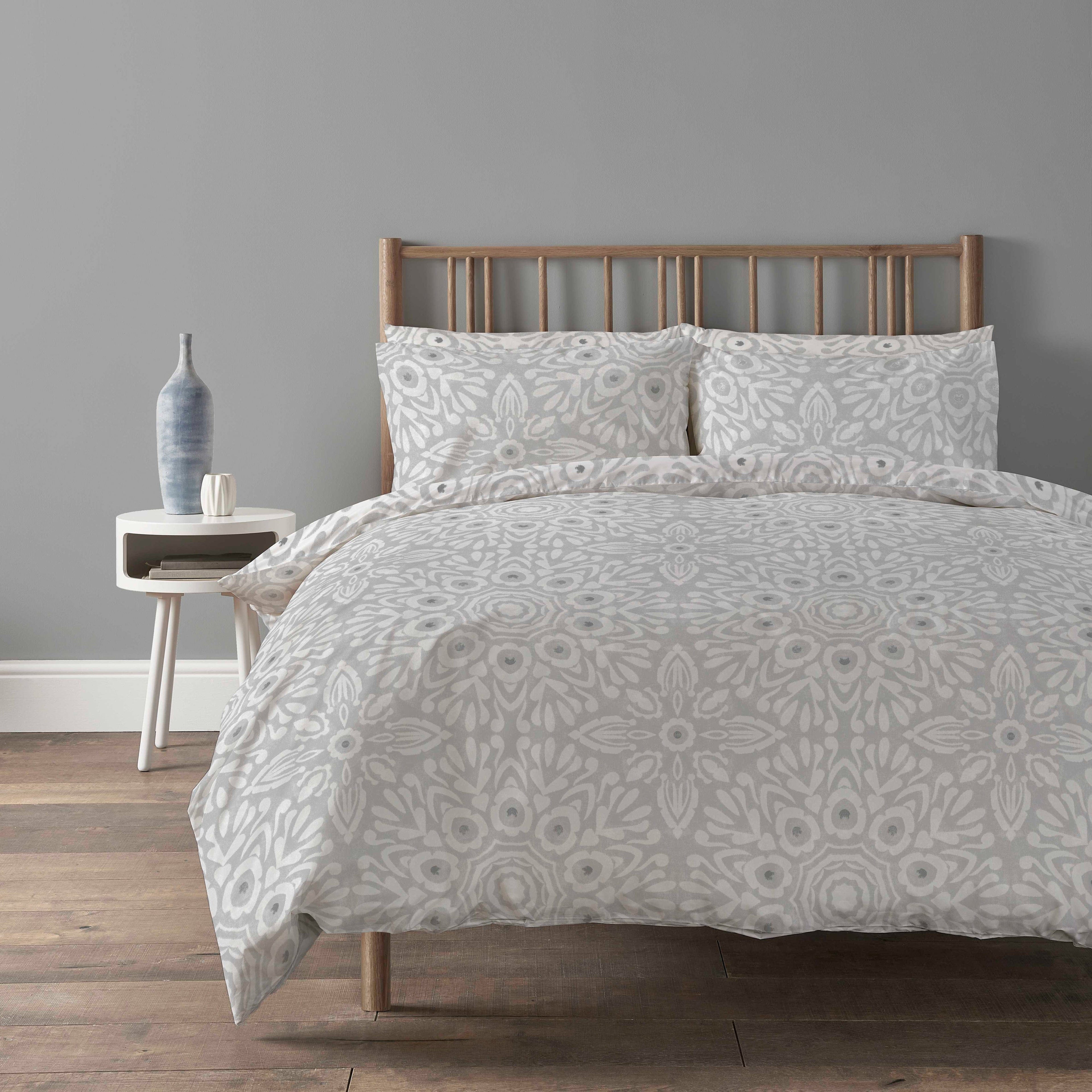 OLIVIA ROCCO Alhambra Natural Duvet Cover Set With Pillow Cases Easy Care Quilt Bedding Modern Geometric Printed Soft Bed Linen