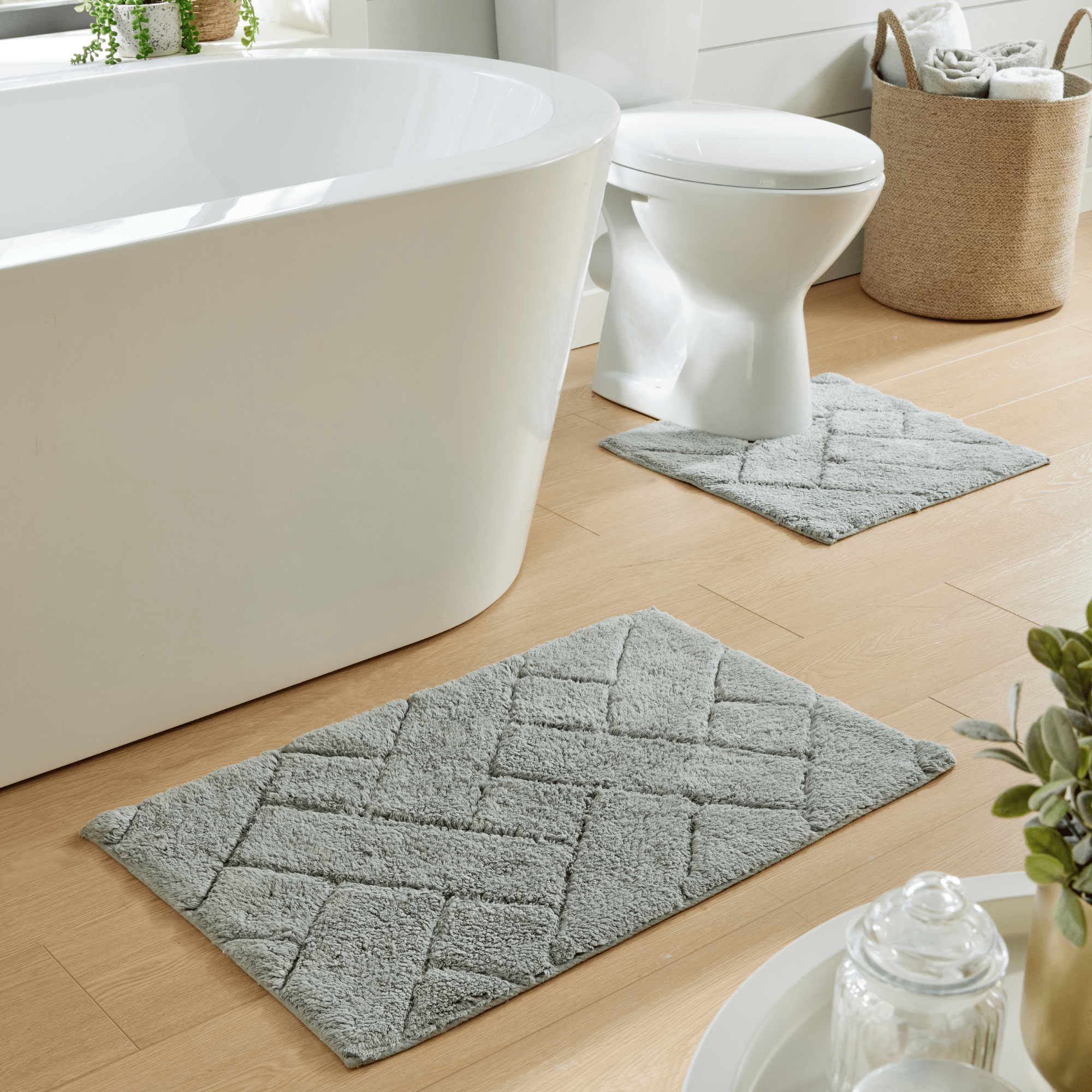 OLIVIA ROCCO Bali Bath Mat And Pedestal Set Luxurious Super Absorbent Easy Care Extra Soft Cotton Mats In Multiple Colours