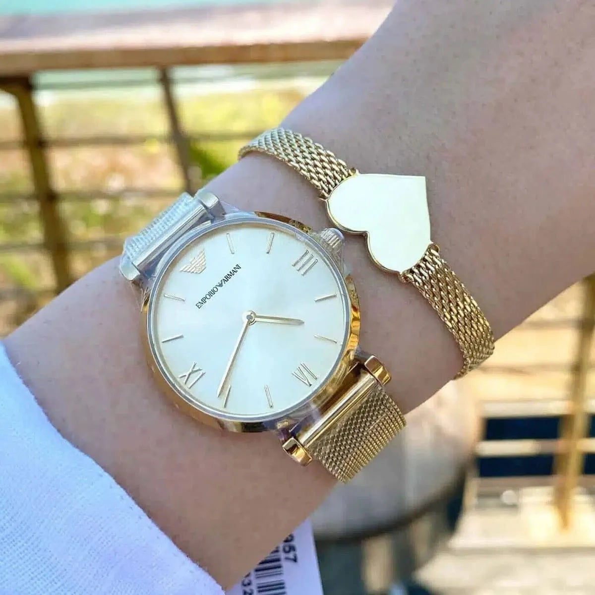 Emporio Armani Women’s Watch Stainless Steel Gold Mesh Strap With Gold Dial AR1957 Gianni