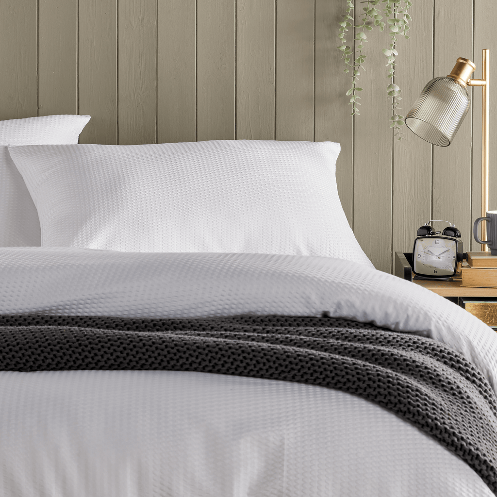 OLIVIA ROCCO Monaco Seersucker Duvet Cover Set Grey And White With Pillowcases For Single Double King Beds Breathable Easy Care Bedding