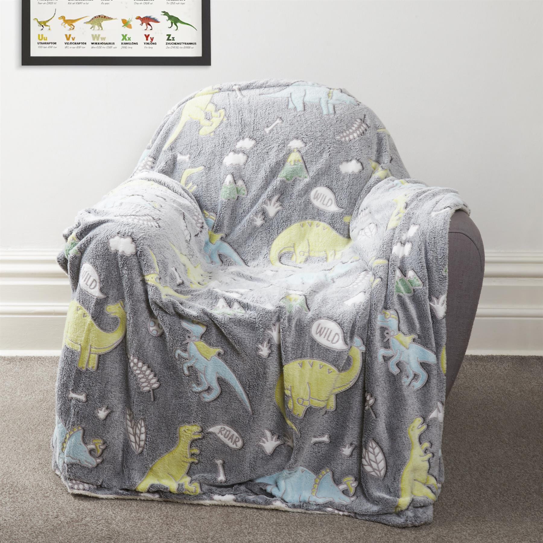 OLIVIA ROCCO Dinosaur Glow In The Dark Teddy Fleece Duvet Set With Bed Throw And Cushion