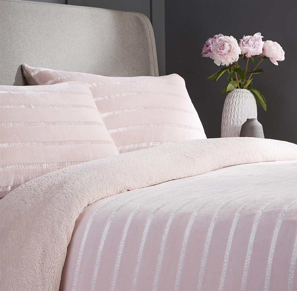 OLIVIA ROCCO Satin Stripe Reversible Faux Fur Teddy Duvet Cover Set - Super Soft Plush Winter Bedding, Available in Single, Double, King
